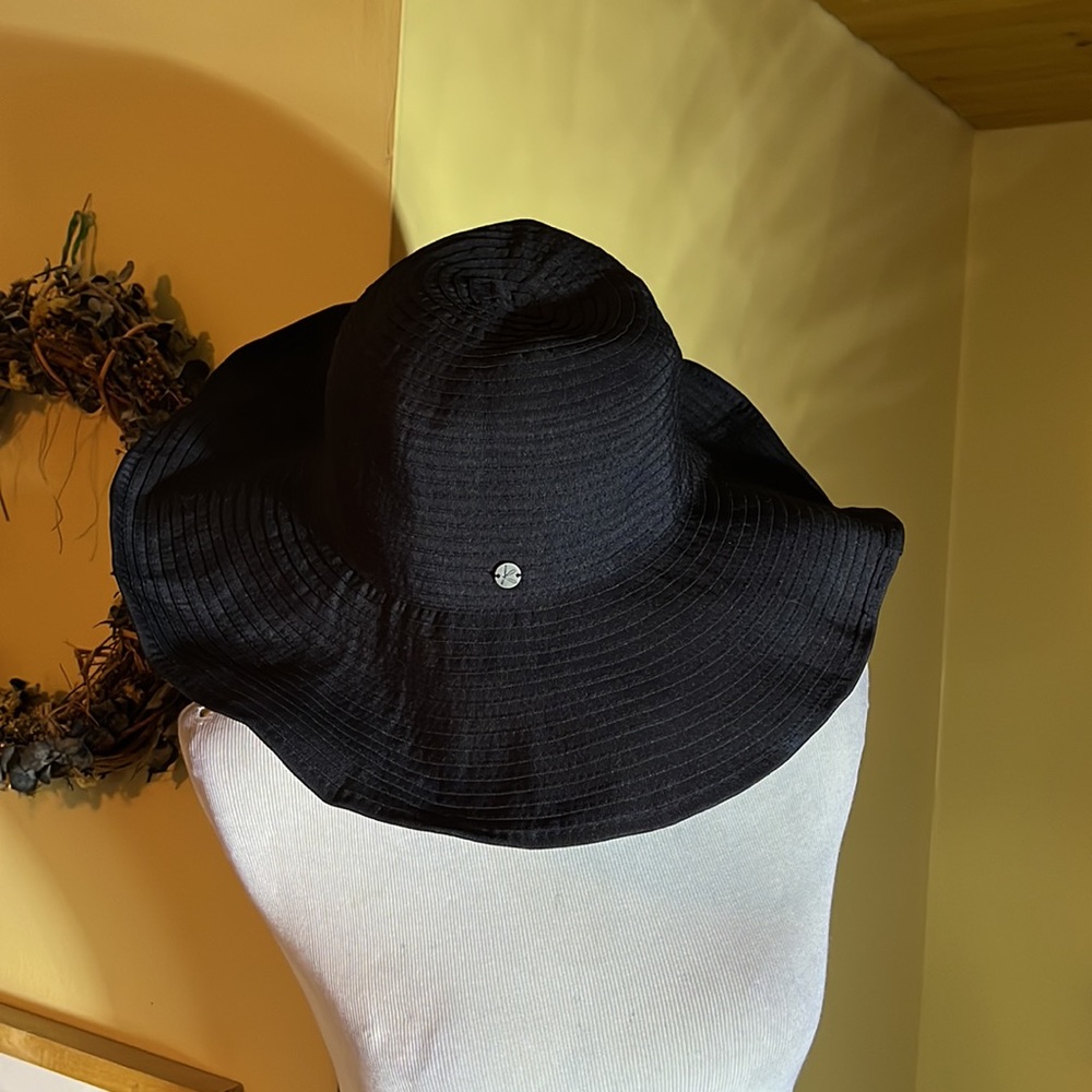 KOORINGAL Size OSFA HAT Layer of Stripe Packable Crush Beach Garden Pool Sun NEW